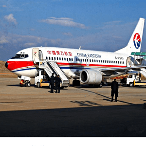 厦门机场货运航空快运业稳步发展的原因是什么？